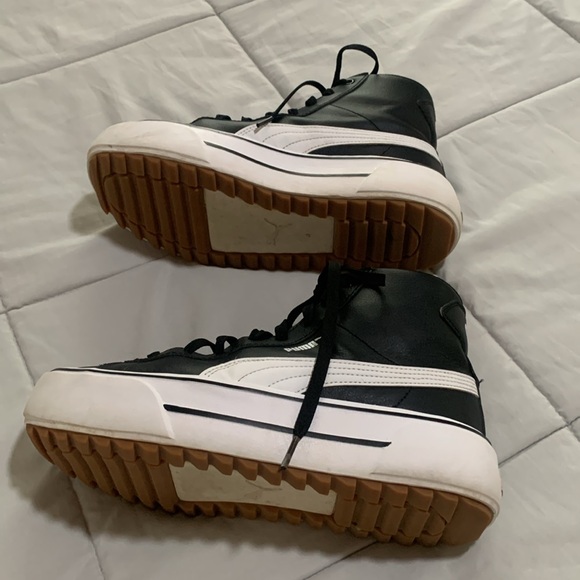 Women’s Puma Kia Mid high top - Picture 2 of 5